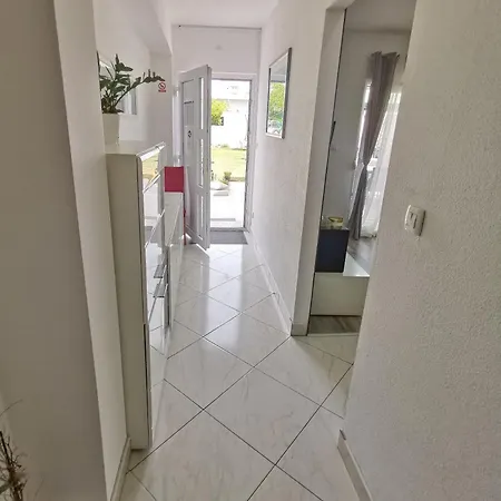 Fabo In Dalmatien Apartment Podstrana