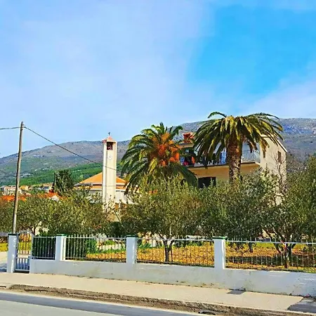 Apartment Fabo In Dalmatien Podstrana